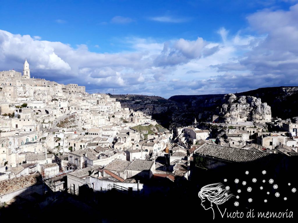 Matera famosa in tutto il mondo per i suoi sassi e le sue chiedse rupestri